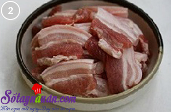 Bùi bùi thịt hấp khoai môn