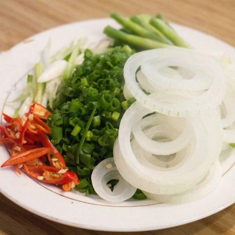 Cách làm bún bò gân