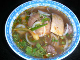 Bún bò Huế