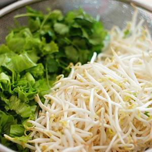 Cách nấu bún bò Nam bộ chuẩn vị