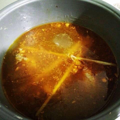 Cách nấu bún bò tái