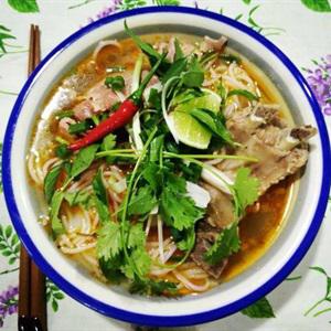 Cách nấu bún bò tái