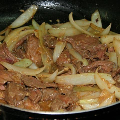 Cách làm bún bò xào kiểu Nam Bộ