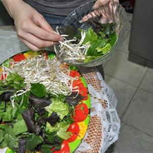 Cách nấu bún bò xào Nam bộ