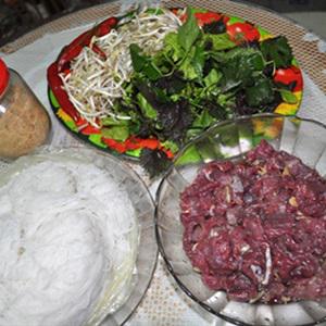 Cách nấu bún bò xào Nam bộ