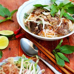 Cách làm bún bò xứ Huế