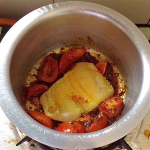 Cách nấu bún cá Tom Yum