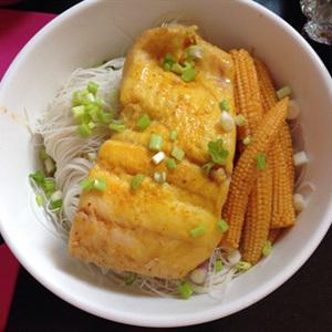 Cách nấu bún cá Tom Yum