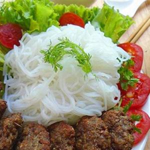 Cách làm bún chả bò nướng sả