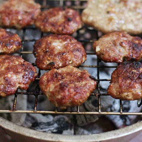 Cách làm bún chả thịt bò nướng sả