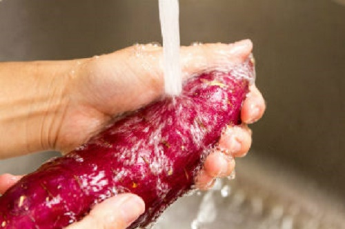 Bún chiên nấm hương và thịt giòn rụm, thơm ngon