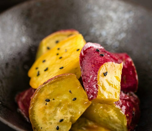 Bún chiên nấm hương và thịt giòn rụm, thơm ngon