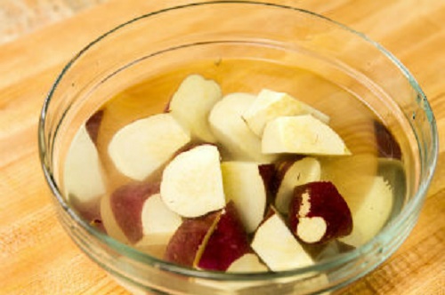 Bún chiên nấm hương và thịt giòn rụm, thơm ngon