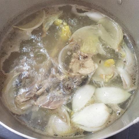 Cách nấu bún gà nấm