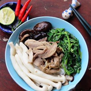 Cách nấu bún gà nấm