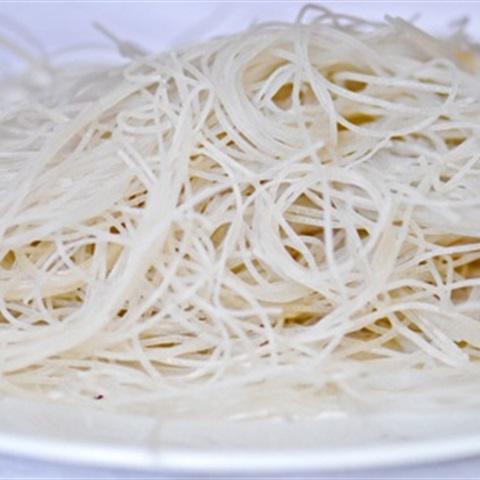 Cách làm bún gạo xào chay