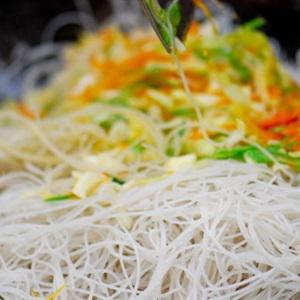 Cách làm bún gạo xào chay
