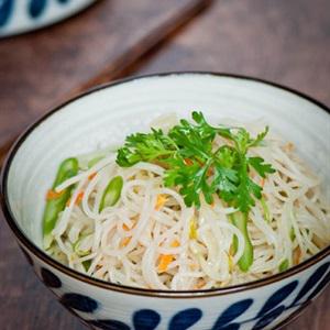 Cách làm bún gạo xào chay