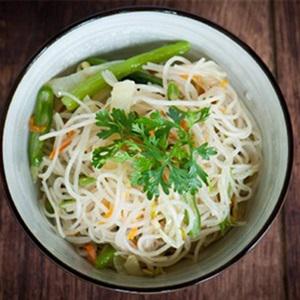 Cách làm bún gạo xào chay