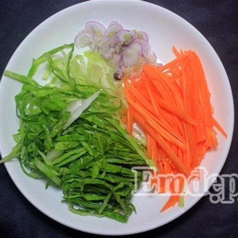 Cách làm bún khô xào thịt