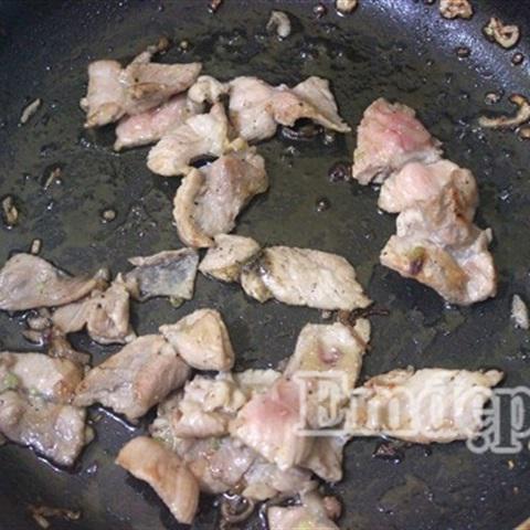 Cách làm bún khô xào thịt