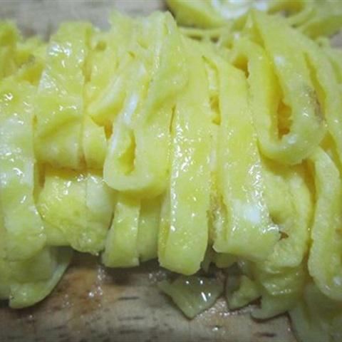 Cách làm bún khô xào trứng