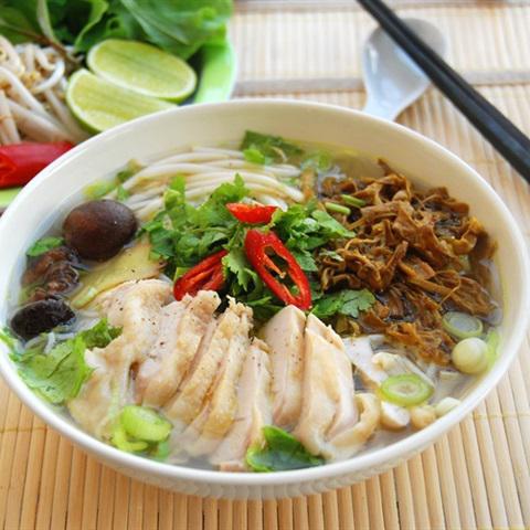 Cách nấu bún măng gà