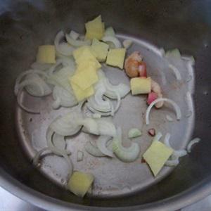 Cách làm bún măng tươi vịt