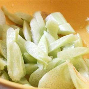 Cách làm bún nghêu dọc mùng