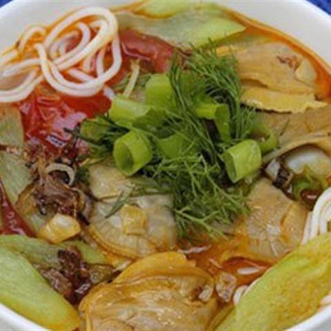 Cách làm bún nghêu dọc mùng
