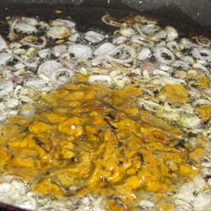 Cách làm bún riêu cua xí quách