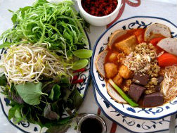 Bún riêu cua
