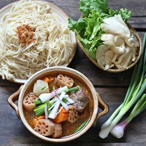 Cách nấu bún sườn hầm củ sen