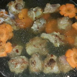 Cách làm bún sườn heo