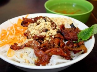Bún thịt nướng