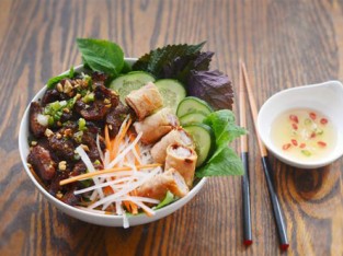 Bún thịt nướng