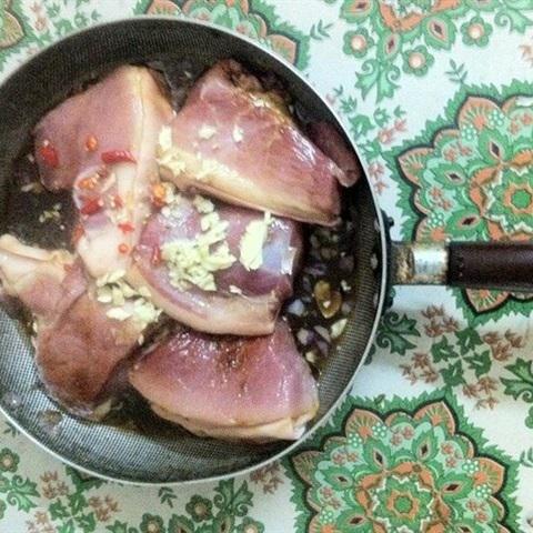 Cách nấu bún thịt ram