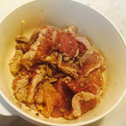 Cách làm bún thịt thăn chiên xù