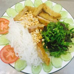 Cách làm bún thịt thăn chiên xù