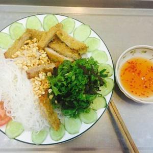 Cách làm bún thịt thăn chiên xù