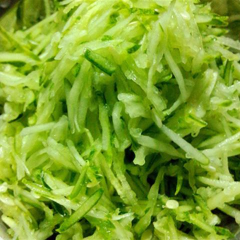 Cách làm bún dưa leo