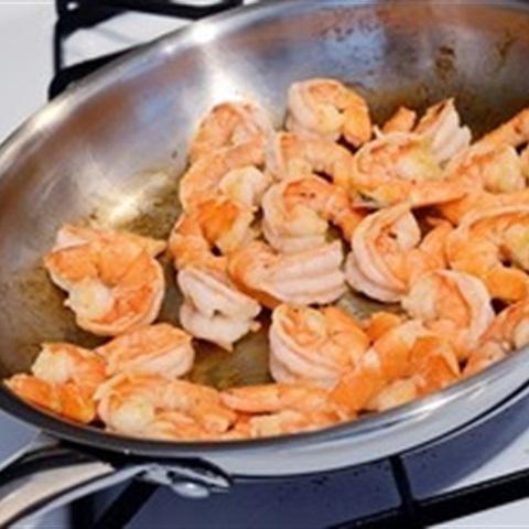 Cách làm bún trộn tôm