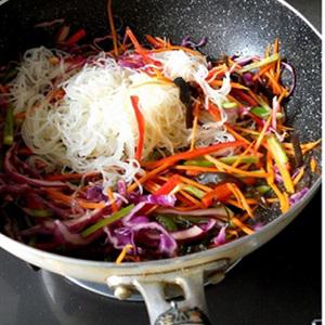 Cách làm bún xào chay