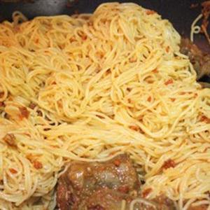 Cách làm bún xào nghệ đuôi bò