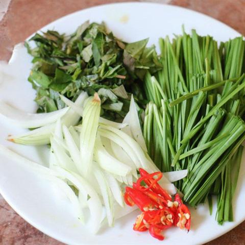 Cách làm bún xào nghệ kiểu Huế