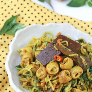 Cách làm bún xào nghệ kiểu Huế