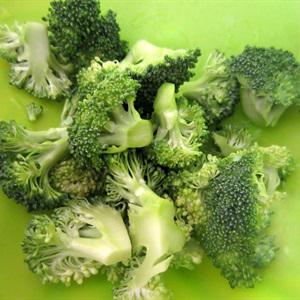 Cách nấu bún xào sắc màu