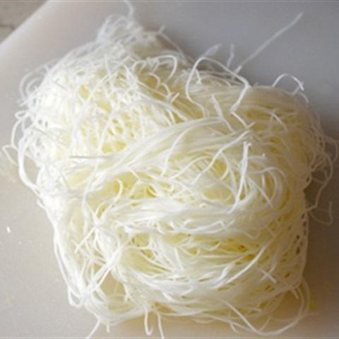 Cách làm bún xào Singapore