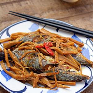 Cách làm cá bạc má kho măng