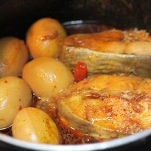 Cách làm cá basa kho tàu